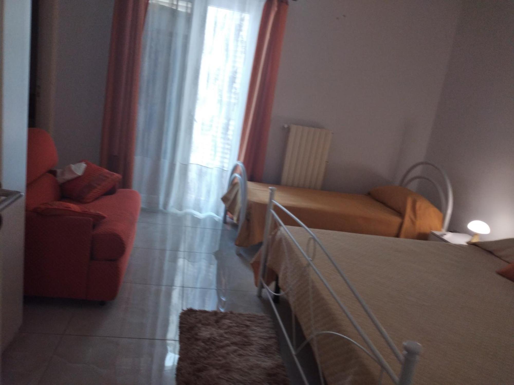 Casa Di Tina Hotel Castellana Grotte Buitenkant foto